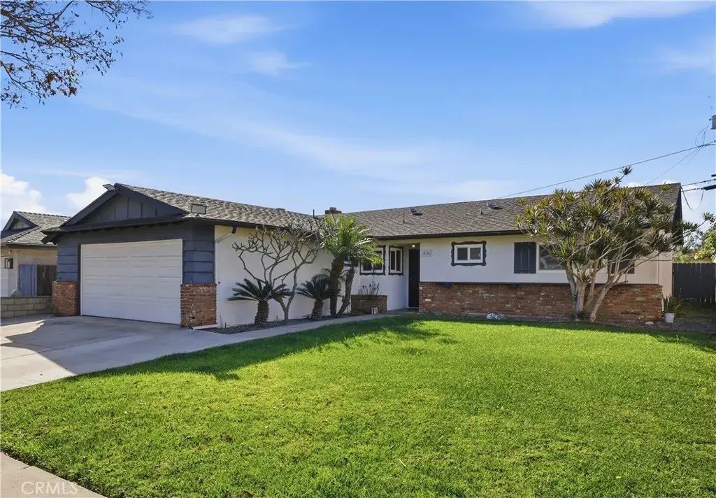 8282 Noble Circle, Huntington Beach