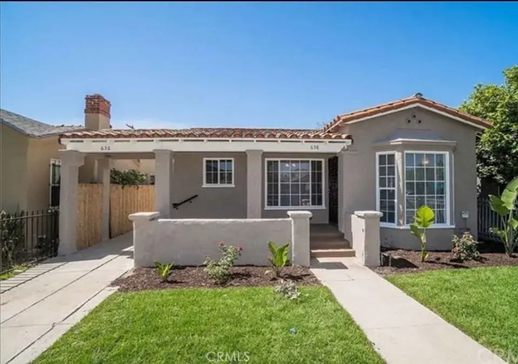 636 W 107th, Los Angeles