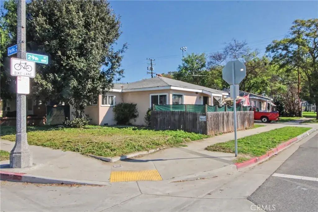 141 W 29th, Long Beach