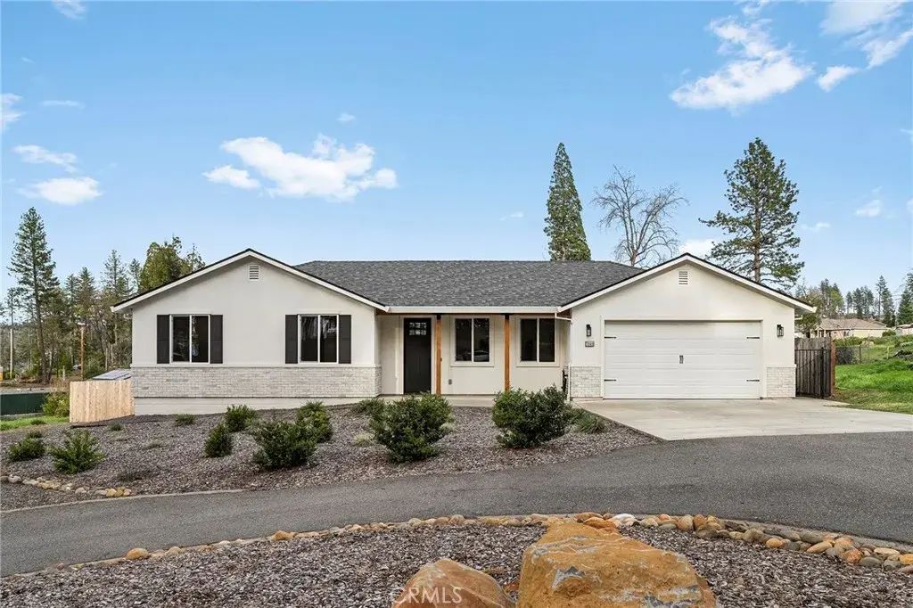 7040 Montna Drive, Paradise