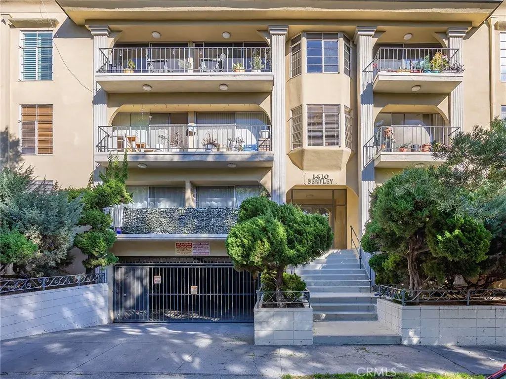 1410 S Bentley Avenue 103, Westwood - Century City