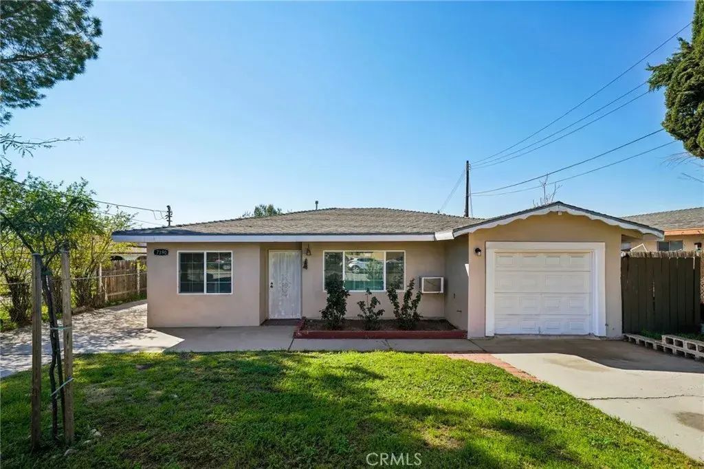 7390 Valaria Drive, Highland