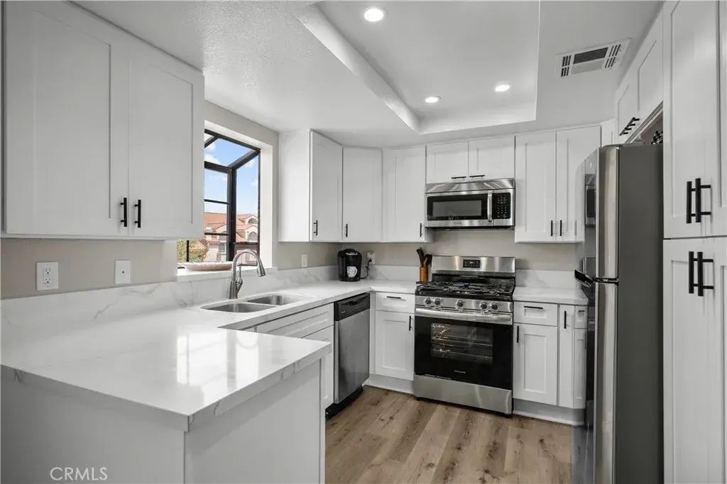 18114 Erik Court 5131, Canyon Country