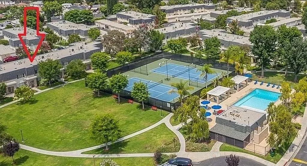 19142 Haynes Street 4, Reseda