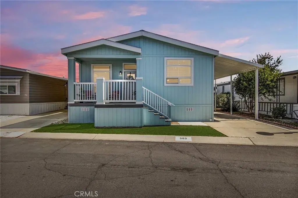 27601 Sun City 303, Menifee