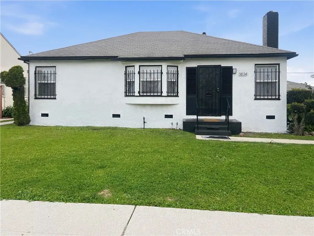 3834 West Blvd, Los Angeles