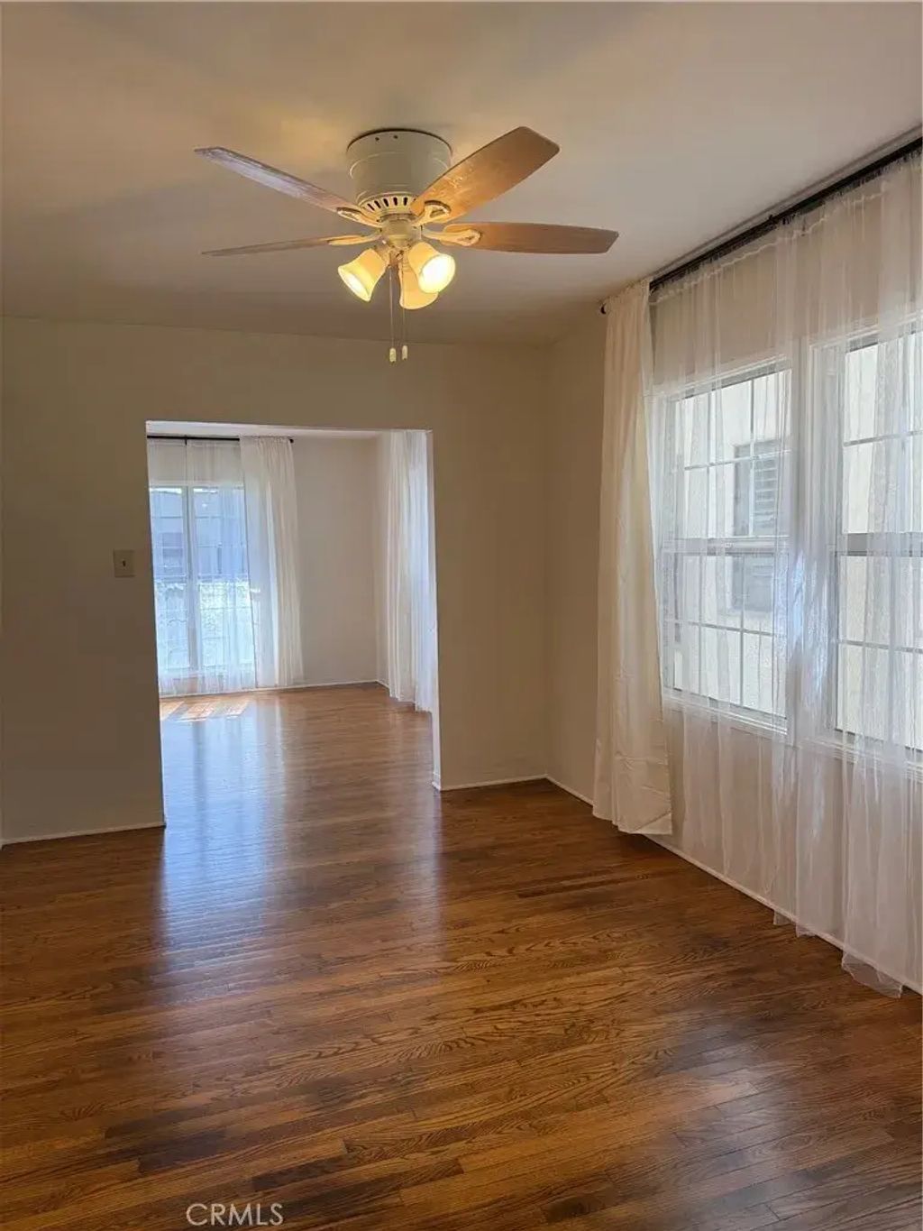 143 Pomona, Long Beach