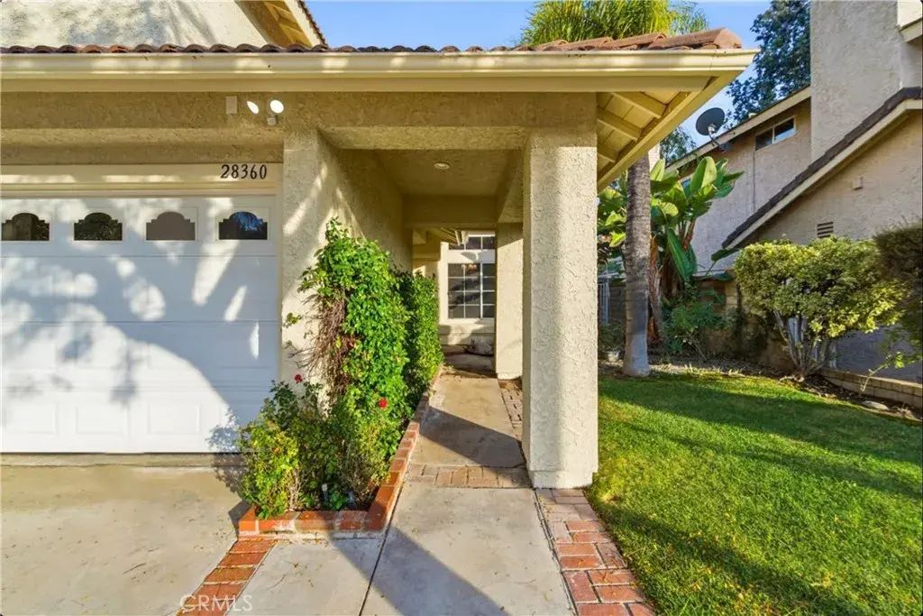 28360 Easton Lane, Saugus