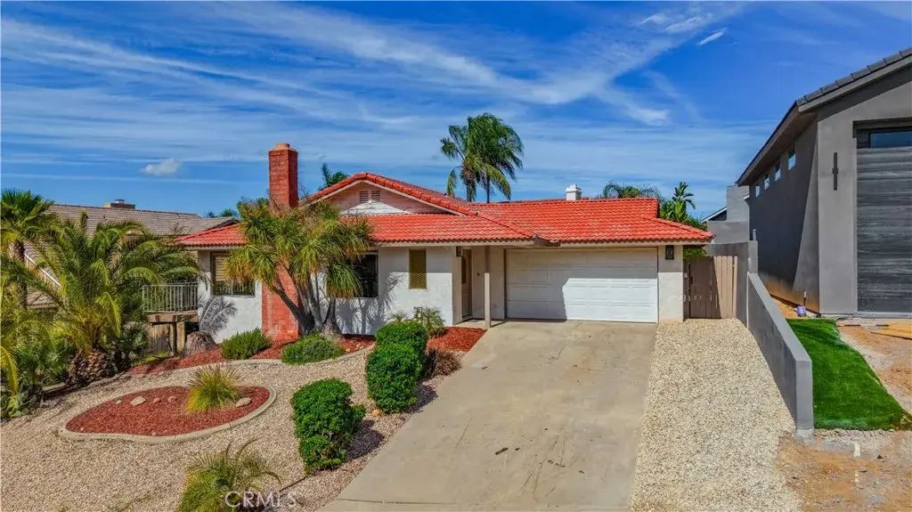 22082 Loch Lomond Drive, Canyon Lake