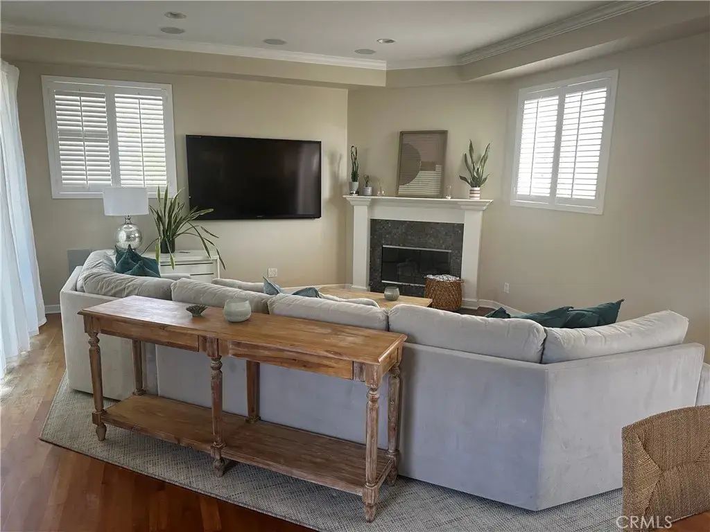 425 11th, Hermosa Beach