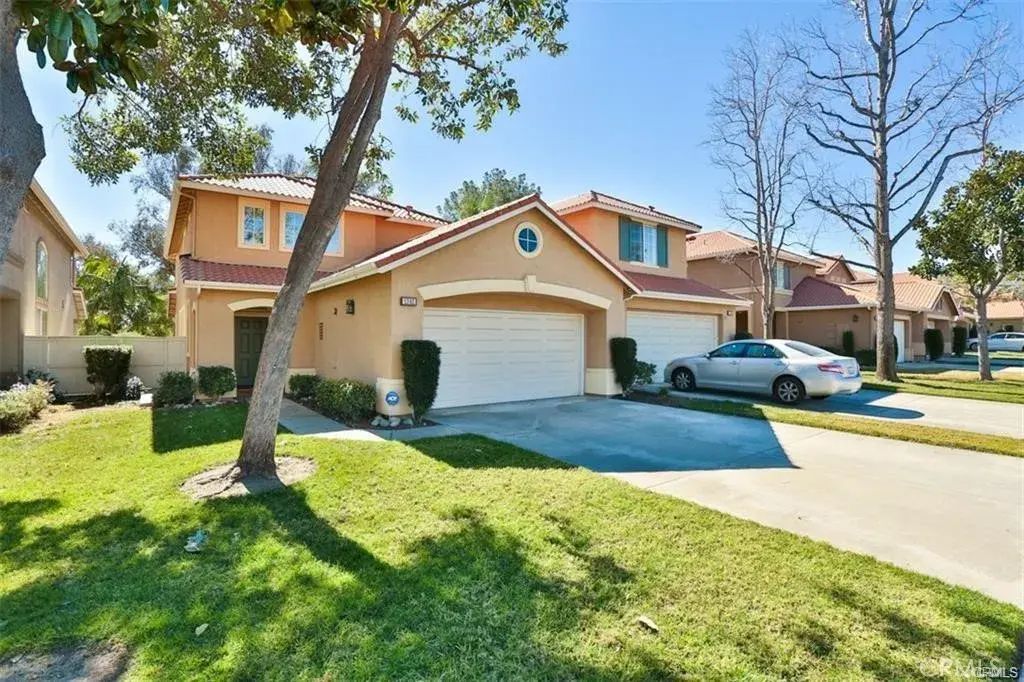 1392 Augusta, Upland