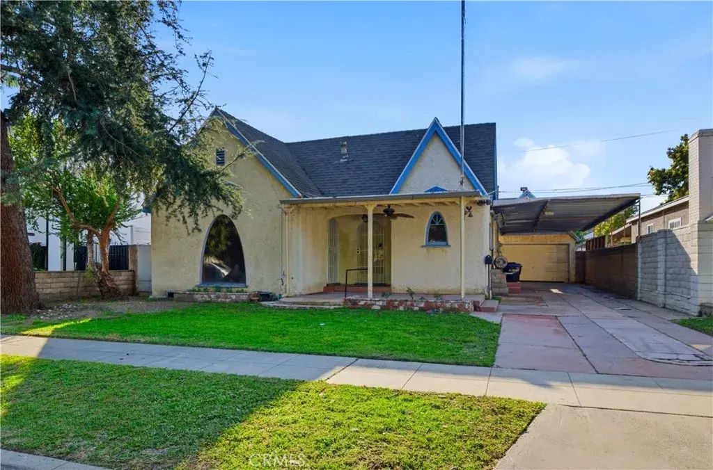 15109 Alburtis Avenue, Norwalk