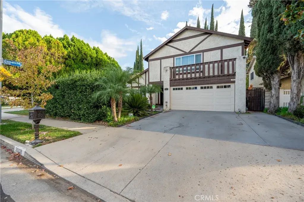 20138 Elkwood Street, Winnetka