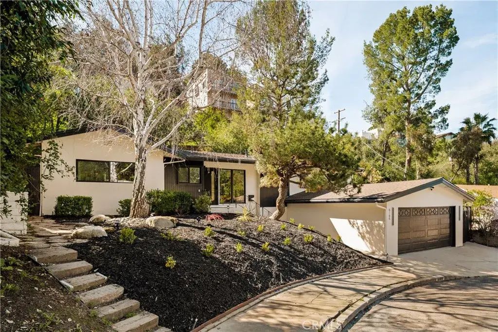 5105 Tendilla, Woodland Hills