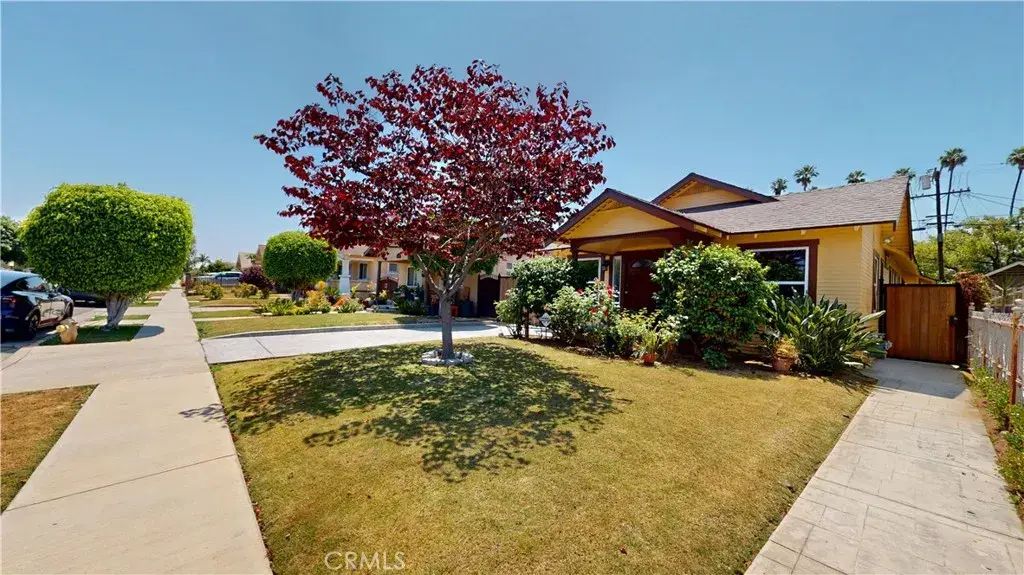 2372 W 29th, Los Angeles
