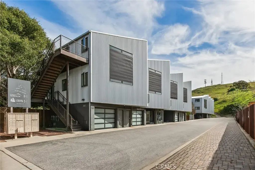 265 Bridge 104, San Luis Obispo