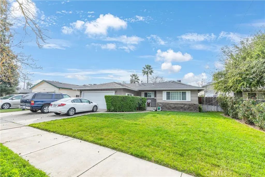 3125 El Capitan, Merced