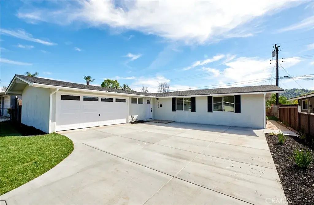 1126 E Ada, Glendora