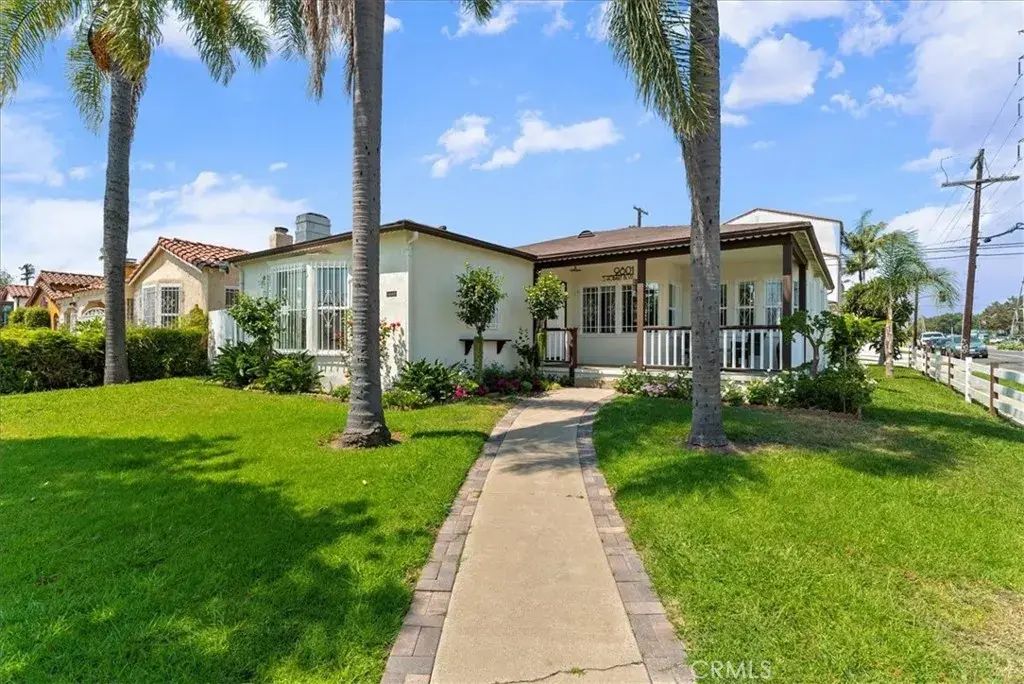 9801 S Hobart Boulevard, Los Angeles