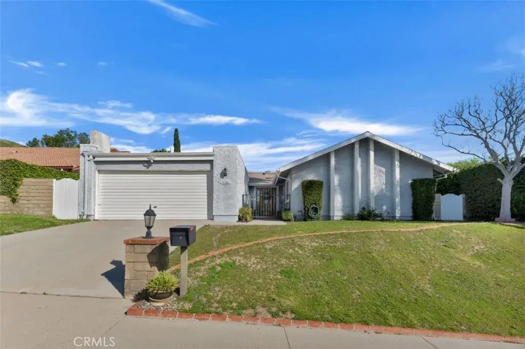 17567 Doric Street, Granada Hills