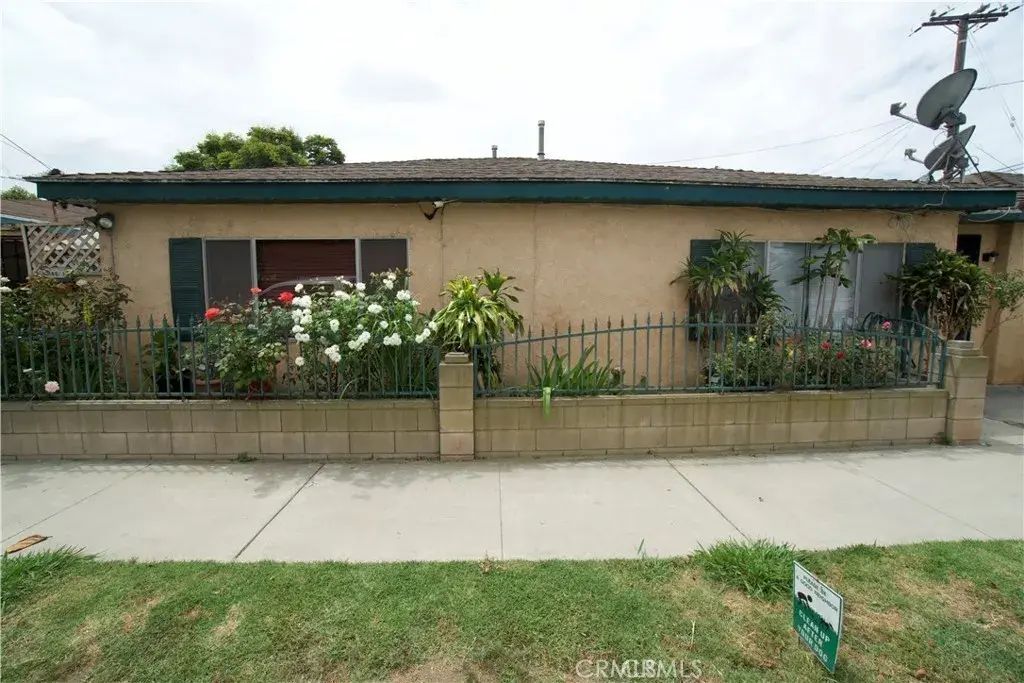 150 W 49th, Long Beach