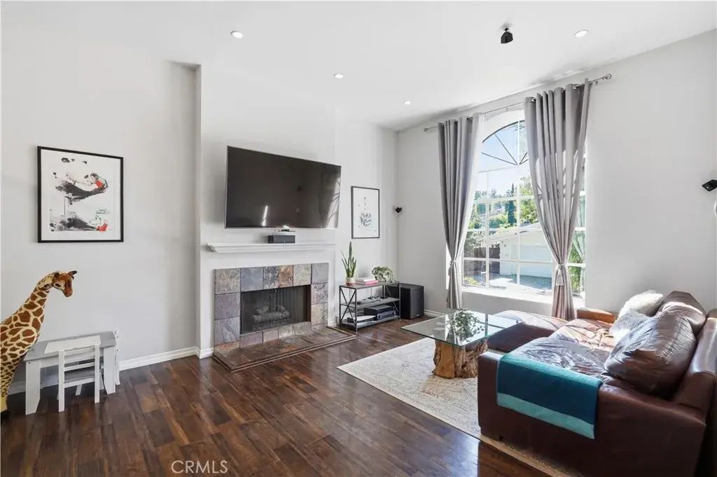 5244 Baza Avenue, Woodland Hills