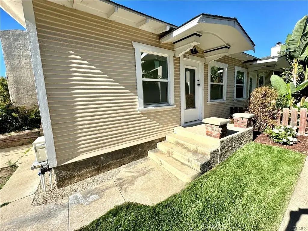 108 S Guadalupe B, Redondo Beach