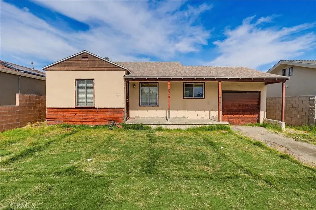 9949 Covello, Burbank