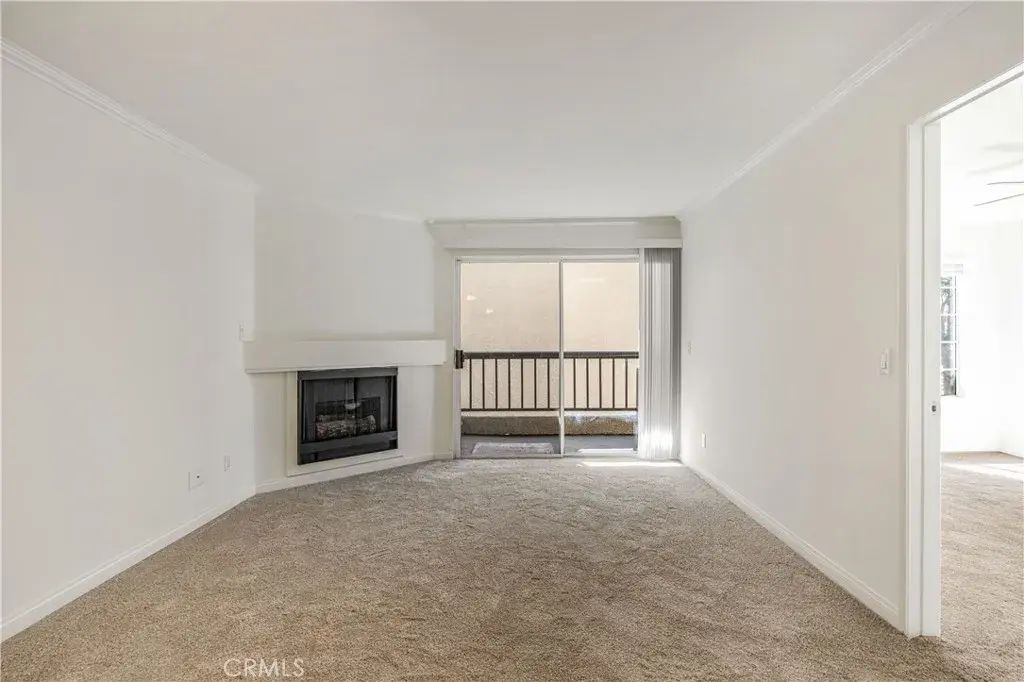5535 Canoga Avenue 218, Woodland Hills