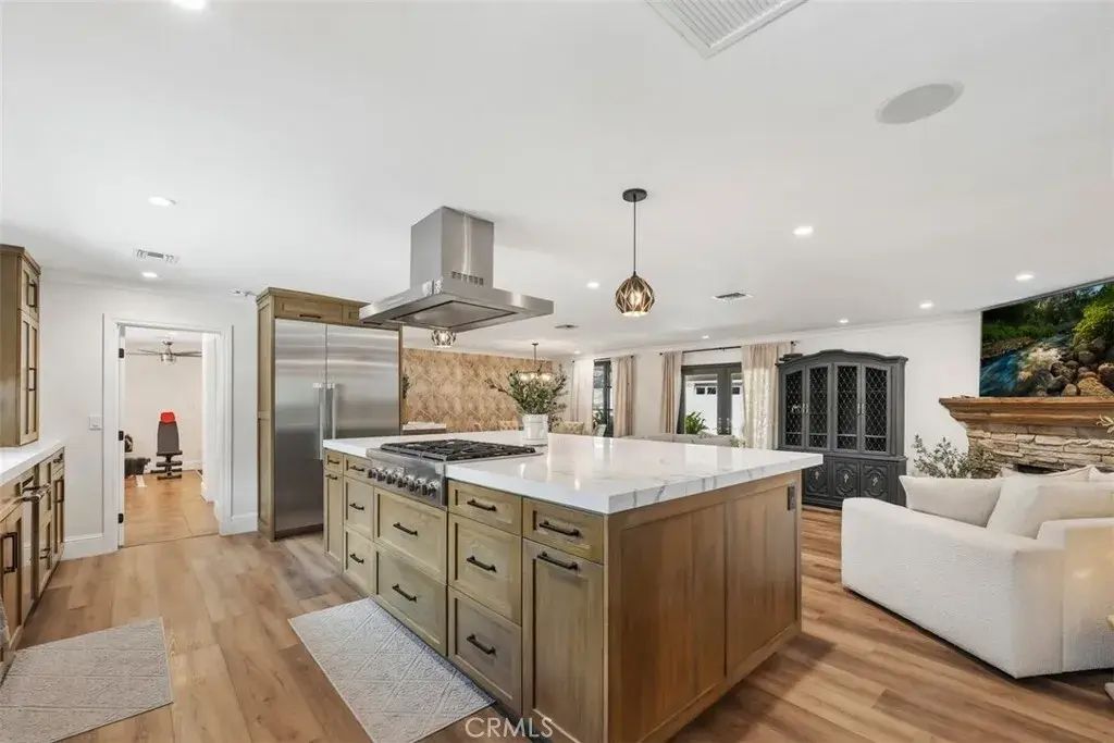 554 Calle Jazmin, Thousand Oaks