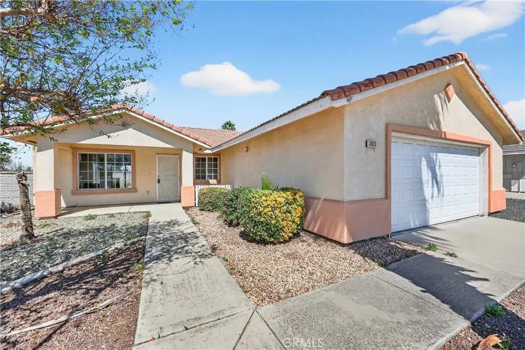3060 Linder, Hemet