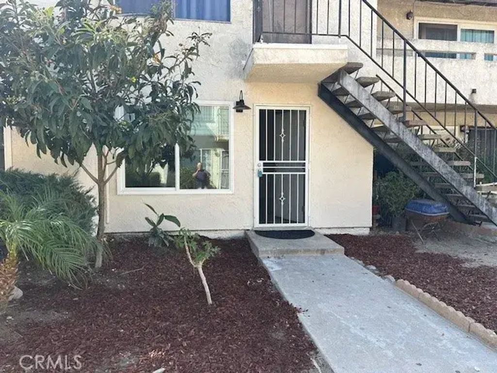 17425 Arrow 25, Fontana