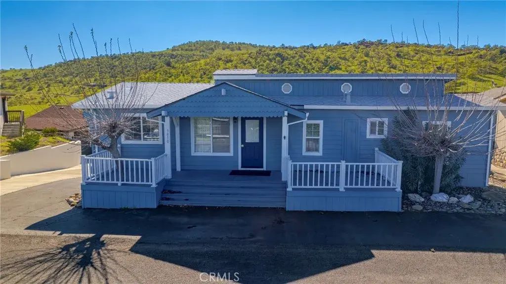 9810 Boat Club, Snelling