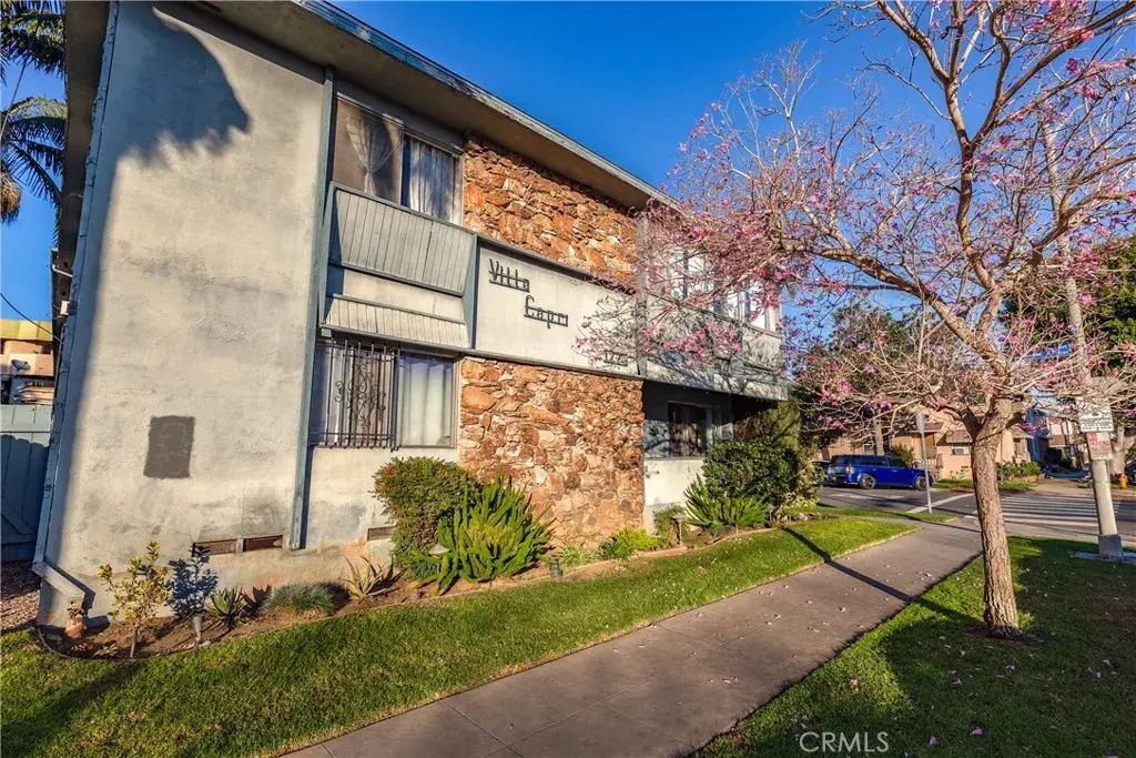 1273 E Appleton St 3, Long Beach