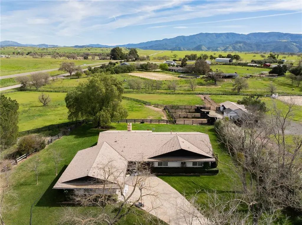 1510 Meadowvale Road, Santa Ynez