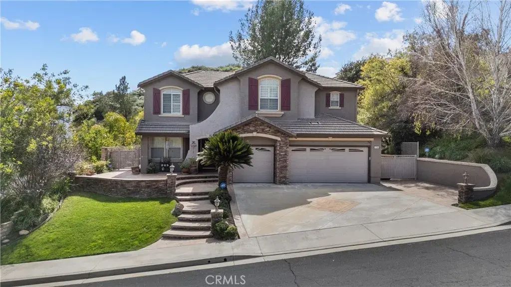 21736 Redwood Canyon, Saugus