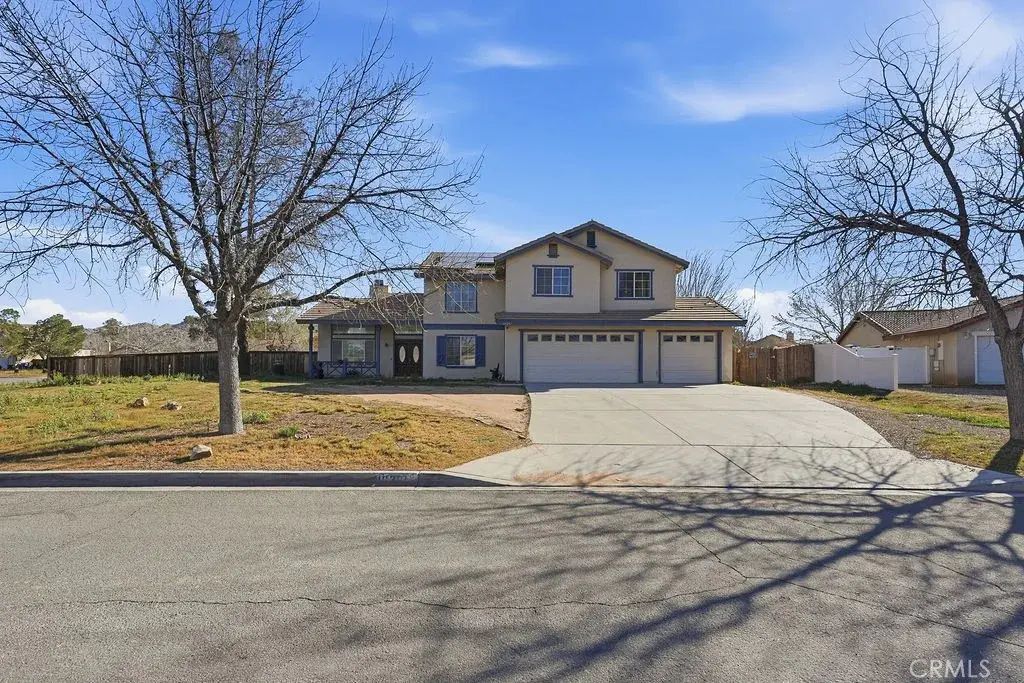 16261 Lake View Lane, Apple Valley