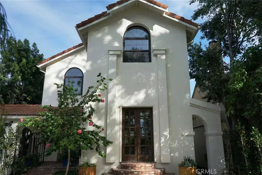 920 N Ford, Burbank