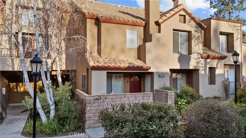 22637 Copper Hill 90, Saugus