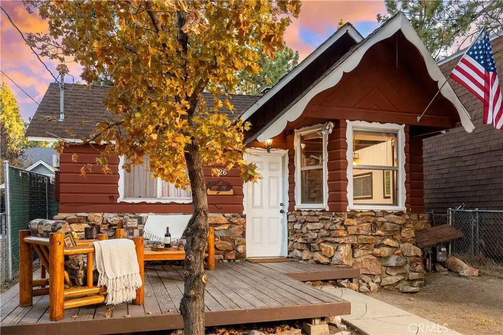 626 Elysian Boulevard, Big Bear City