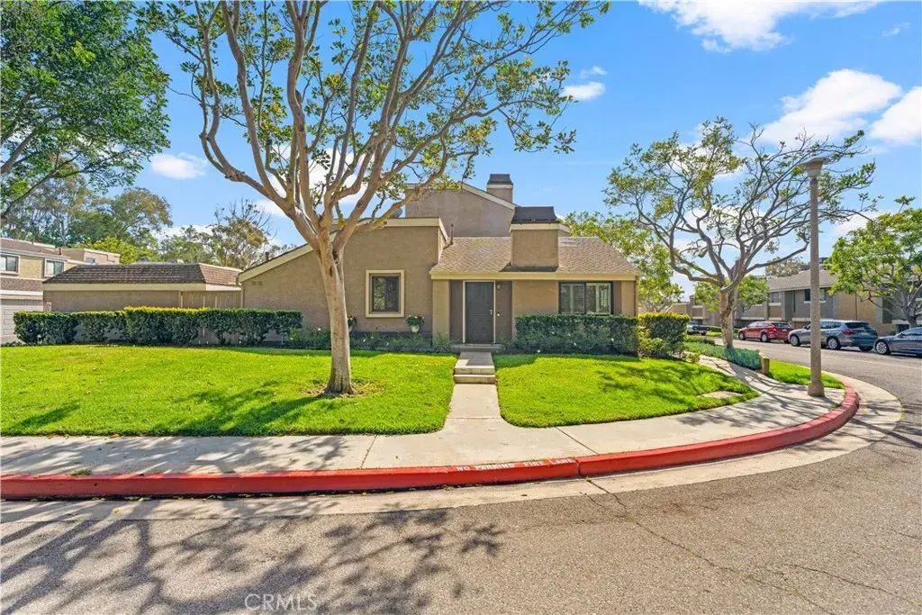 21 Summerwalk Court, Newport Beach