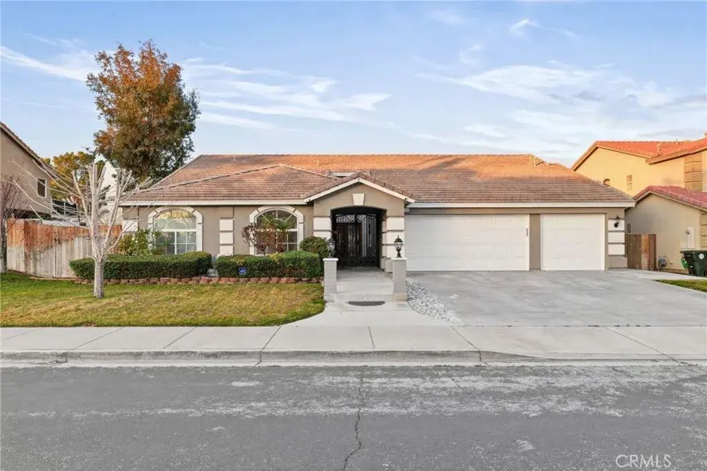 14780 Butterfly Court, Victorville