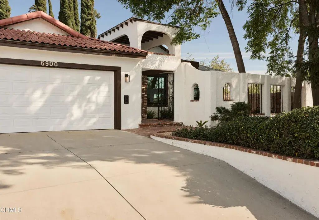 6900 Lurline Avenue, Los Angeles