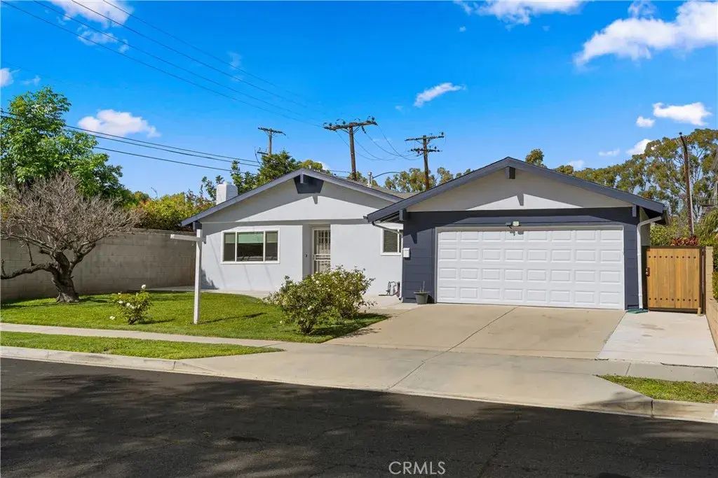 13651 Olympic, Costa Mesa
