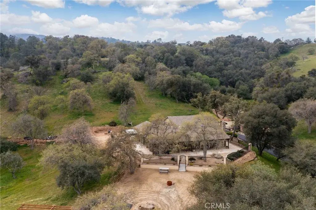 29501 Hart Oaks Drive, Keene