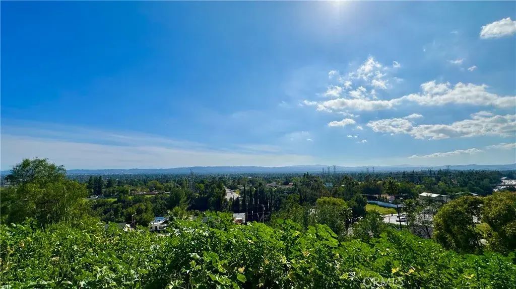 11531 Vimy Road, Granada Hills