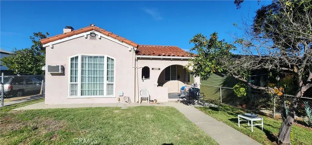 5001 Buchanan Street, Los Angeles
