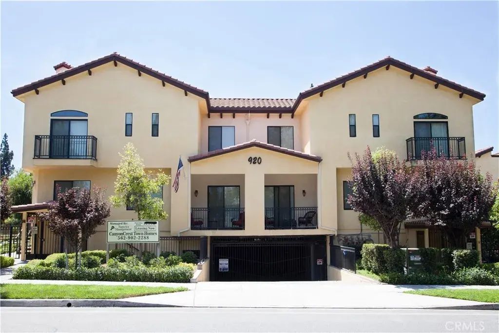 920 Central 111, Riverside
