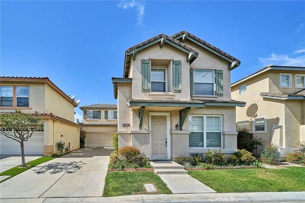 13819 Visions, La Mirada
