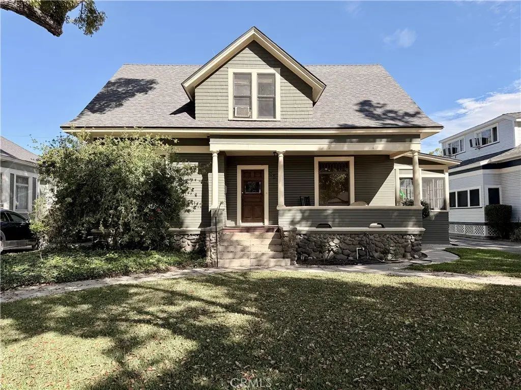 255 E Pasadena, Pomona